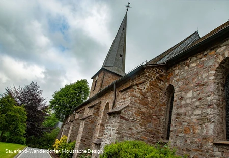 Außenansicht St. Dionysius