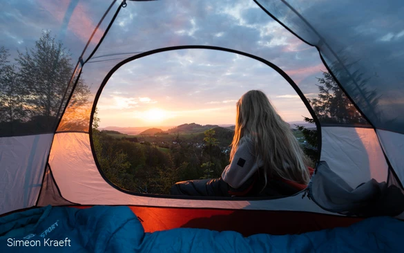 Trekkingplatz Talblick am Sauerland-Höhenflug bei Sonnenaufgang