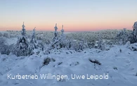 Winterlandschaft auf dem Ettelsberg bei Sonnenaufgang 