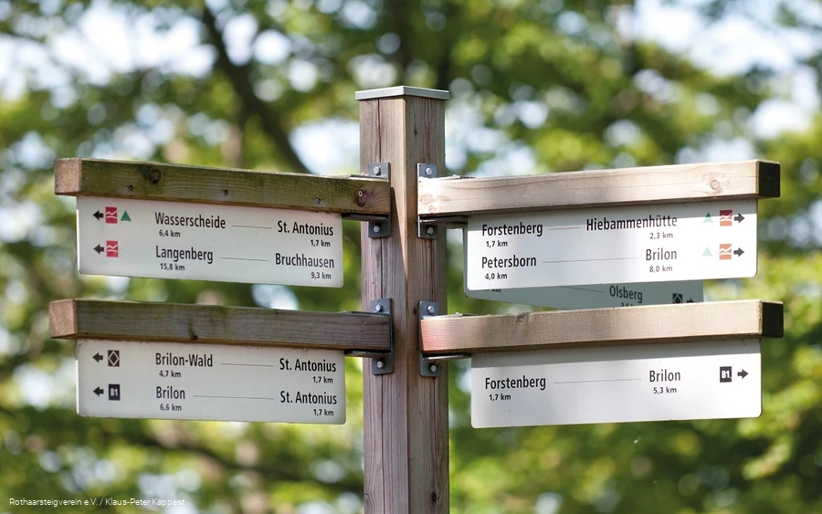 Vorbildliche Ausschilderung auf dem Rothaarsteig