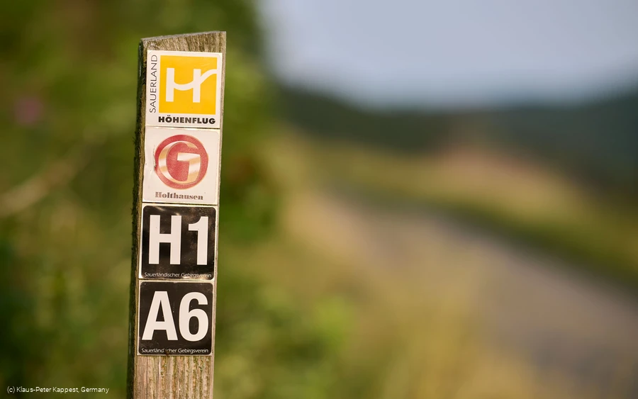 Wandern auf dem Sauerland Höhenflug und der Golddorf-Route Holthausen