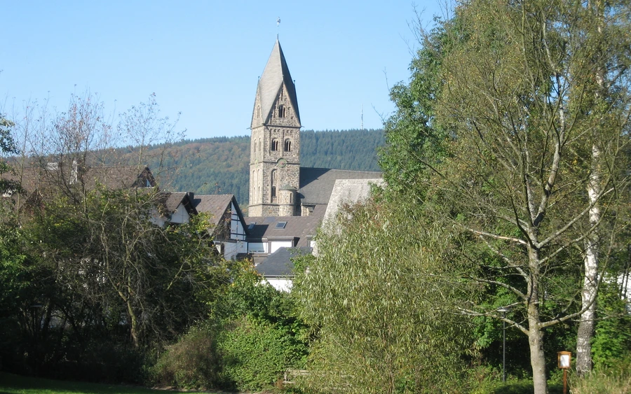 Nikolaus Kirche Olsberg.jpg Nikolaus Kirche Olsberg.jpg