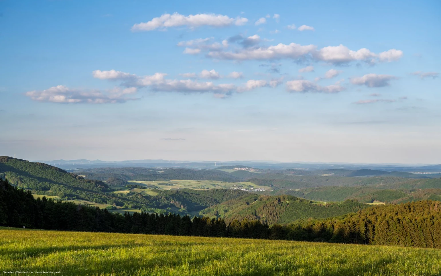 Fantastische Blick vom Krutenberg nach Hessen