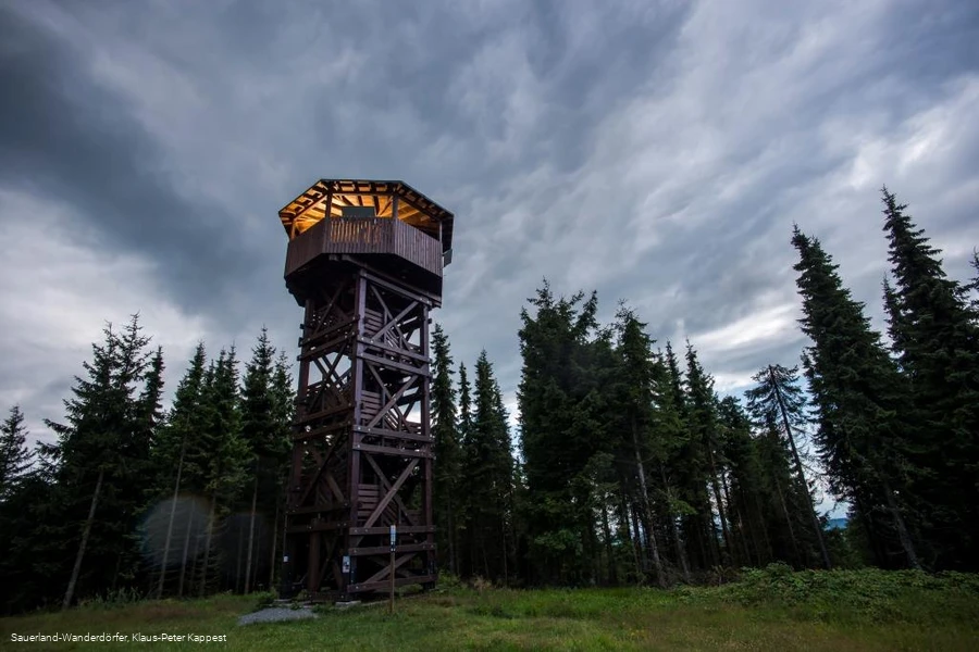 Der Heidkopfturm bei Hallenberg