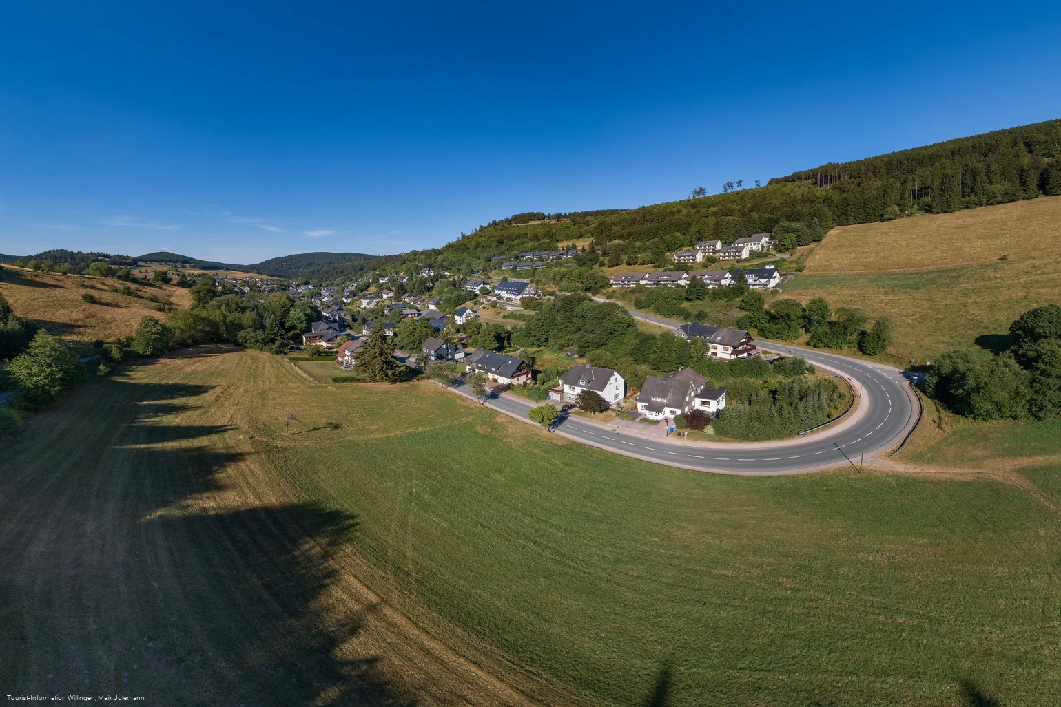 luftpanorama-schwalefeld.jpg luftpanorama-schwalefeld.jpg