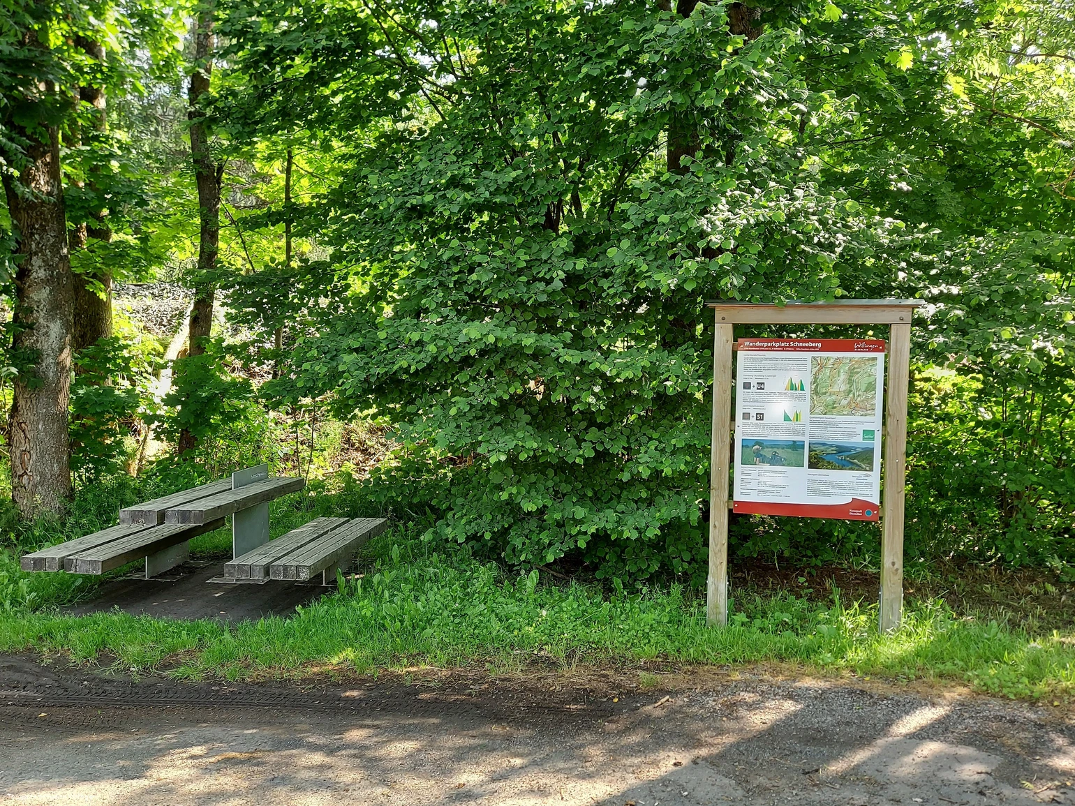 Original Wanderparkplatz Schneeberg Copyright Tourist-Information Willingen CC BY-SA.jpg