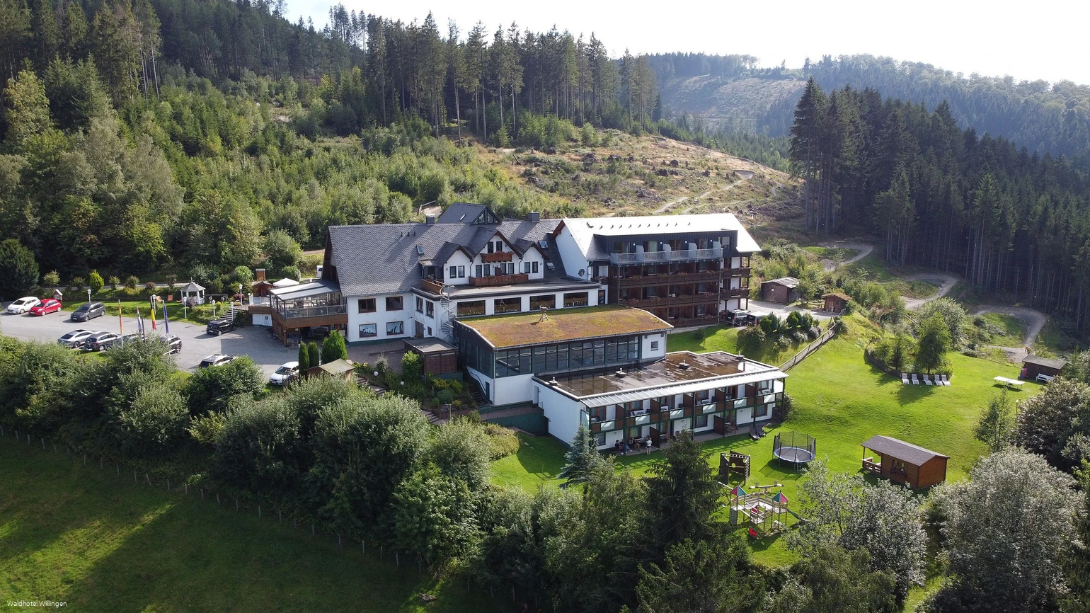 Waldhotel Willingen Außenansicht 2.JPG