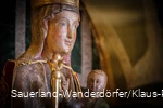 Lächende Mutter Gottes mit dem Jesuskind in der Unterkirche Hallenberg